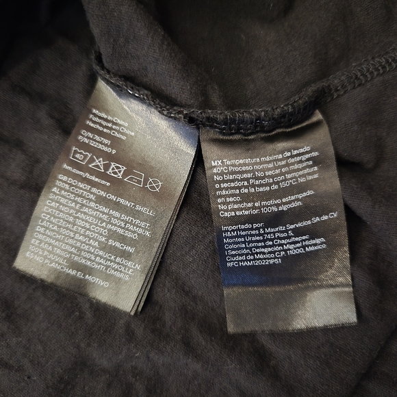 ☆5/$15☆H&M Divided EXTRA Racing Long Sleeve Shirt | Black & White | XS - Picture 10 of 16